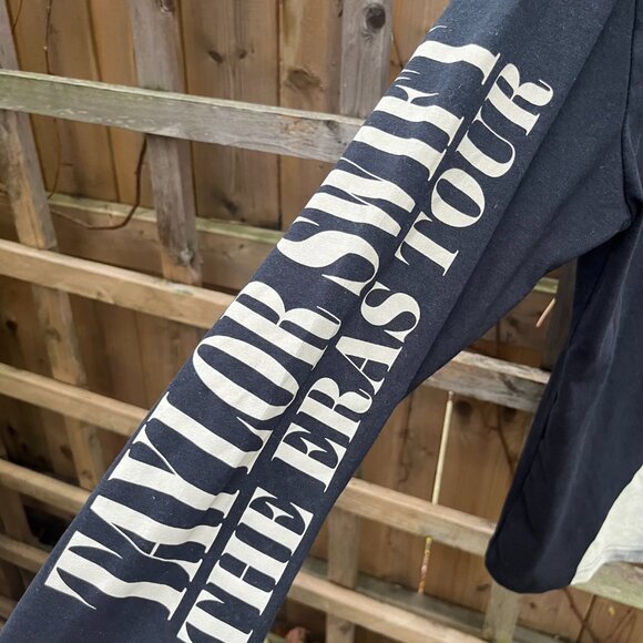 Taylor Swift The Eras Tour Long Sleeve Graphic Tee Black Size Medium - Picture 4 of 4